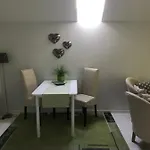 Klatenberg Apartman *